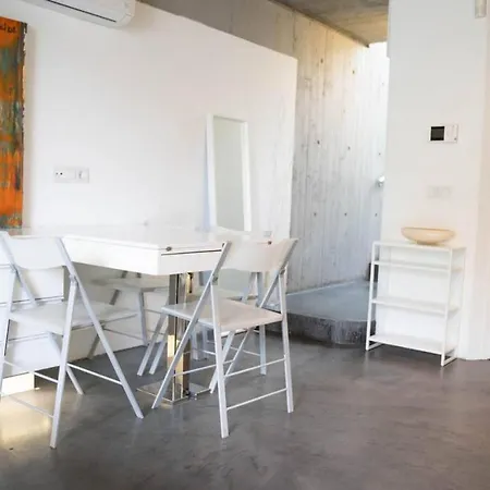 Sleek And Duplex House In Beyoglu Lägenhet *